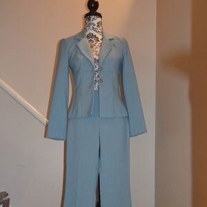 Blue Pants Suit NWOT